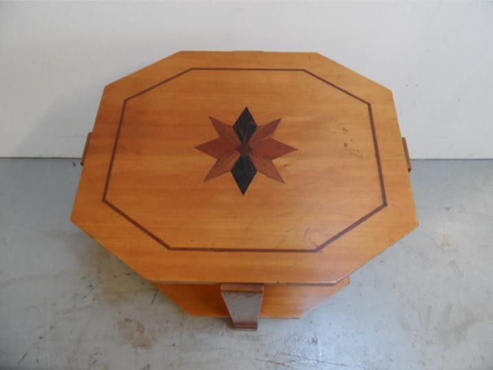 Art Deco bijzet tafel met inlegwerk