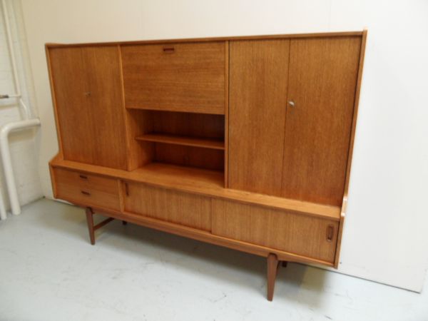 Mid century High board