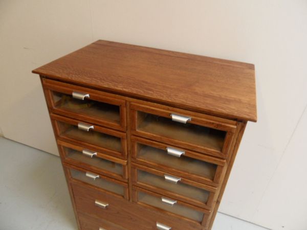 Vintage winkelkast
