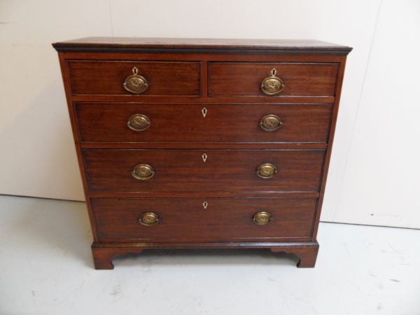 Eiken commode
