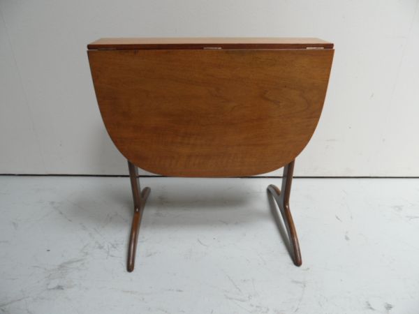 Mid century hangoor bijzet tafel