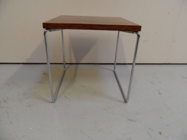 Mid Century bijzet tafeltje