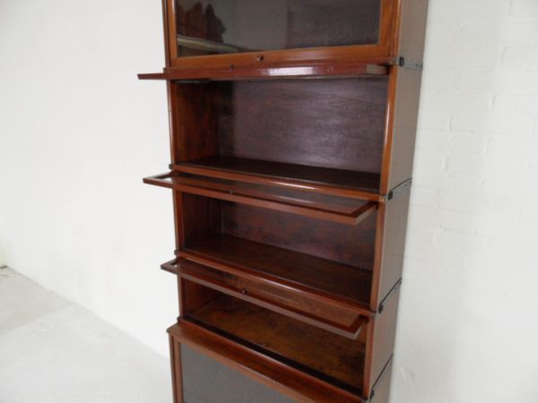Globe Wernicke boekenkast
