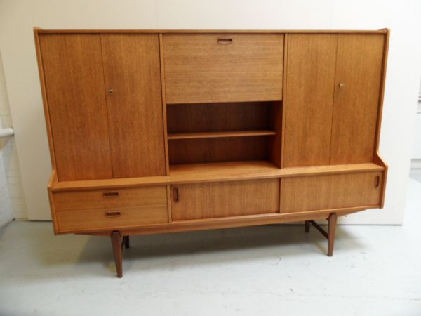 Mid century High board