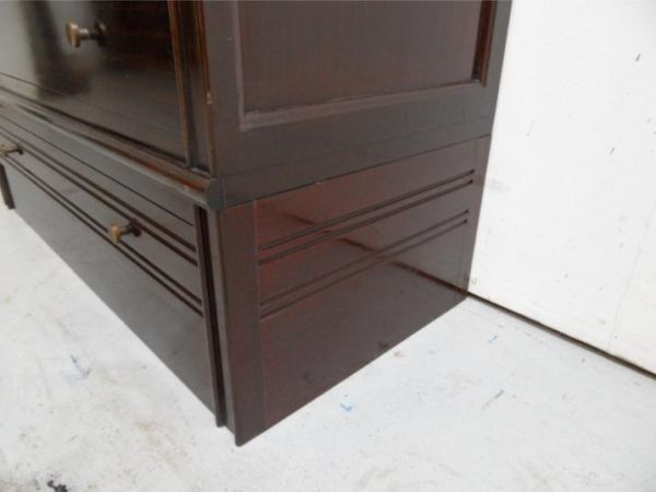 Globe Wernicke boekenkast