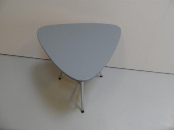 Vintage bijzettafel blauw