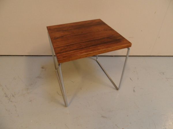 Mid Century bijzet tafeltje