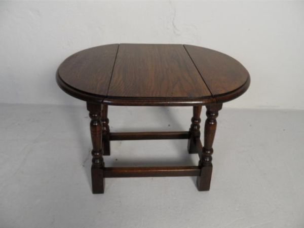 Vintage oak sidetable