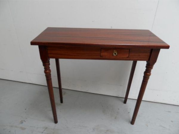 Mahogany sidetable
