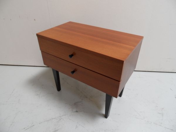 Mid Century chest of drawers