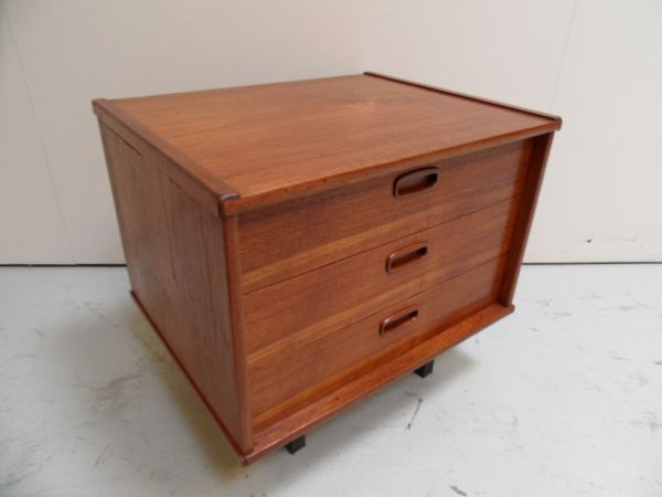 Mid Century ladekastje