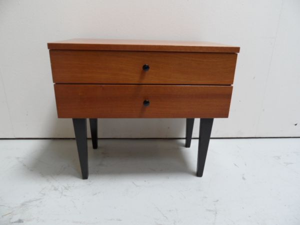 Mid Century chest of drawers