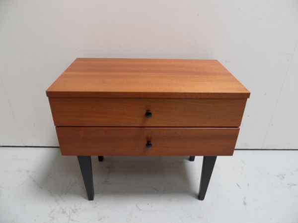 Mid Century chest of drawers