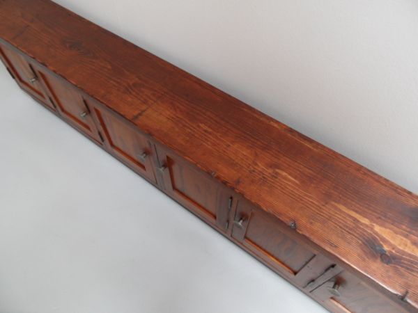 Sideboard with 6 doors