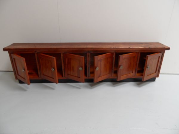 Sideboard with 6 doors