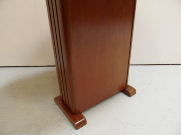 Art Deco sidetable