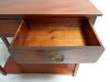 Mahonie sidetable