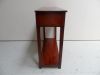 Mahonie sidetable