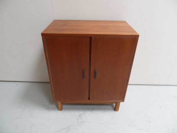Mid century 2 door cabinet