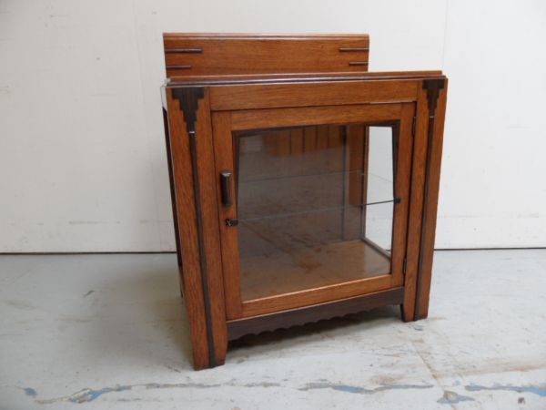 Art Deco display cabinet