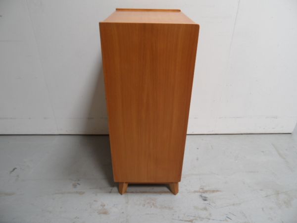 Eendeurs sideboard