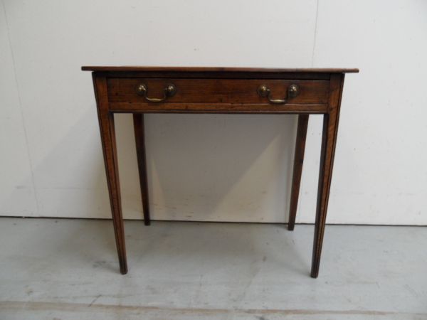 Antiek eiken sidetable