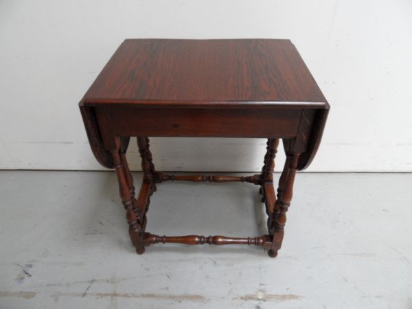 Eiken hangoortafel