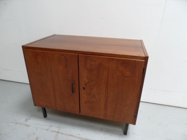 Mid Century twee deurs kast