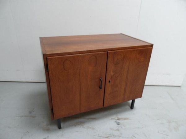 Mid Century twee deurs kast