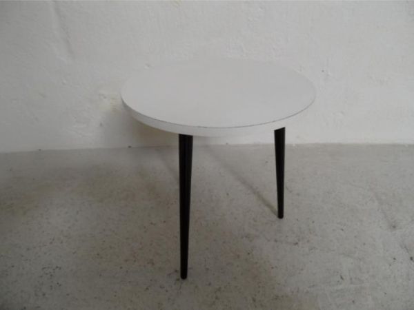 Vintage white sidetable