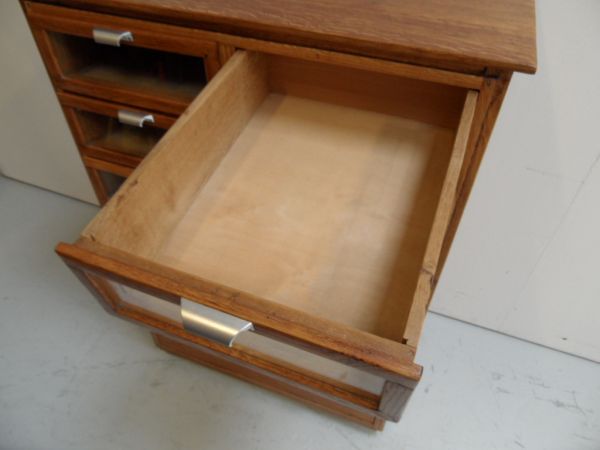 Vintage winkelkast