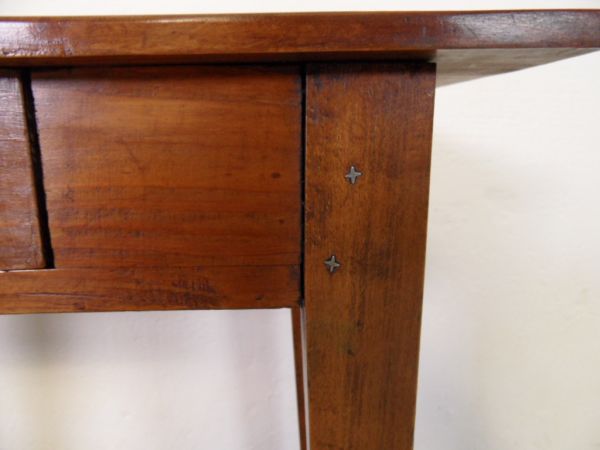 Sidetable met laatje