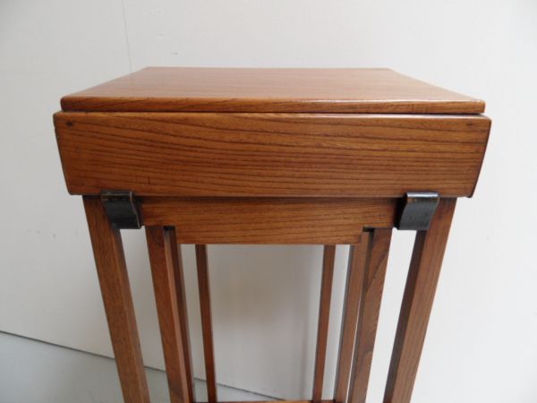 Art Deco sidetable