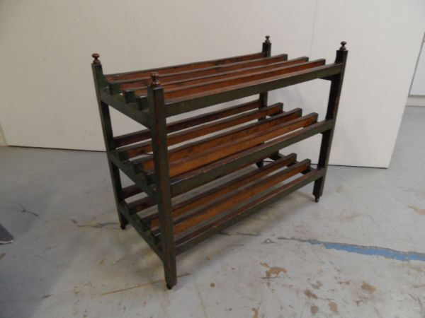 Vintage bakkersrek  etagere