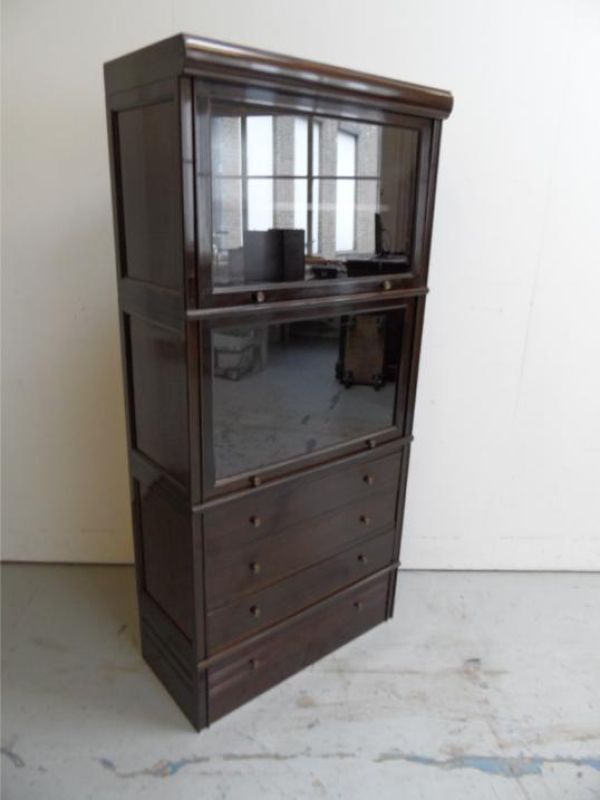 Globe Wernicke boekenkast