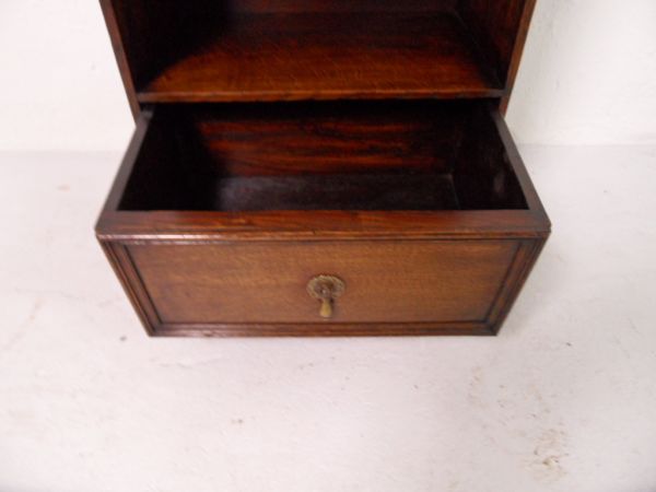 Vintage tijschriften rek