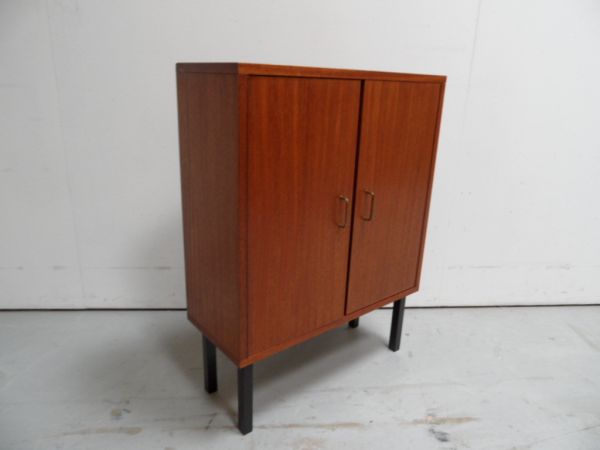 Tweedeurs sideboard