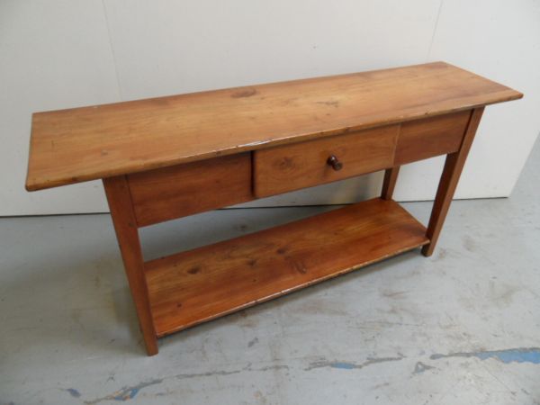 Franse kersenhouten sidetable