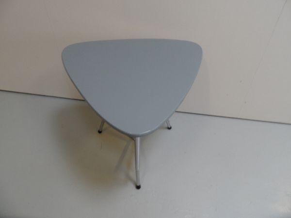 Vintage bijzettafel blauw