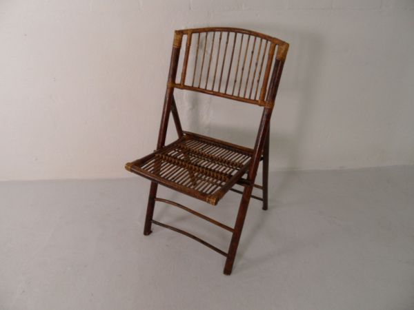 Bamboo folding chair