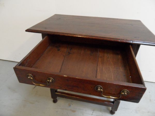 oak sidetable
