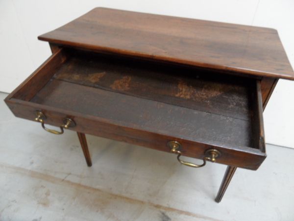 Antiek eiken sidetable