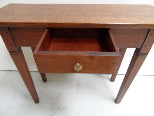 Antique sidetable