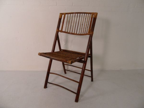 Bamboo folding chair