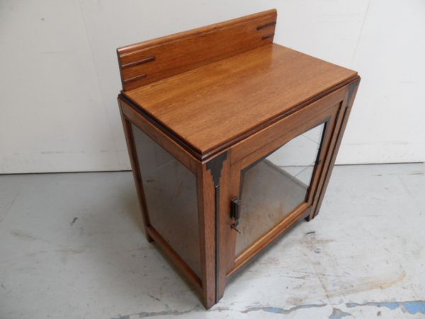Art Deco display cabinet