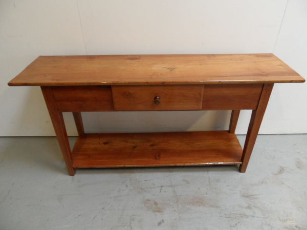 Franse kersenhouten sidetable