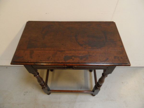 Eiken sidetable