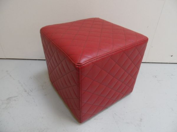 Vintage pouf