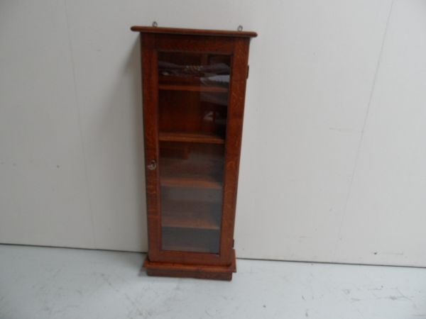 Display cabinet
