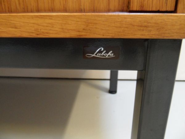 Filing cabinet with roller shutter  Labofa